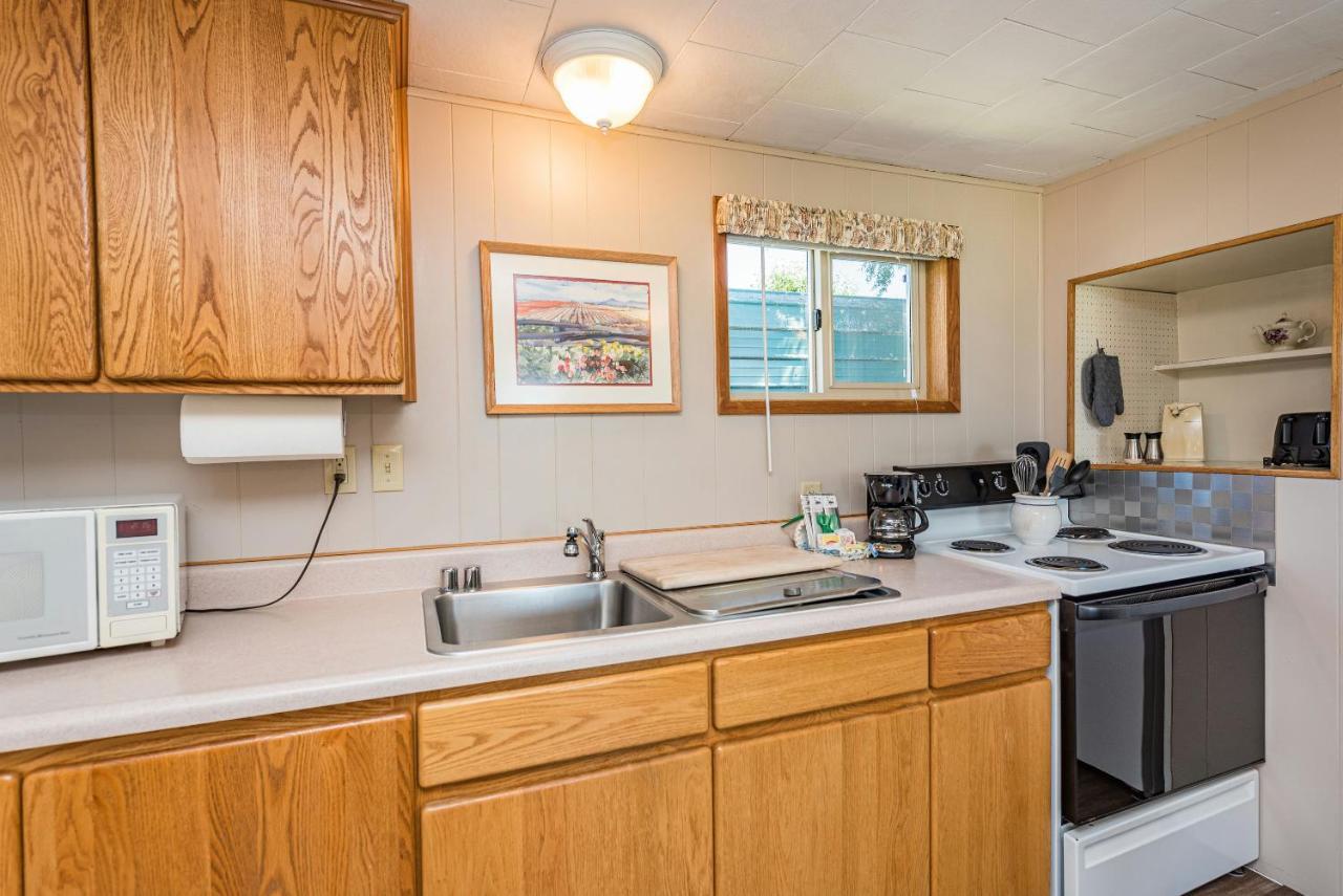 Juan De Fuca Waterfront Hotel & Cottages Sequim Extérieur photo