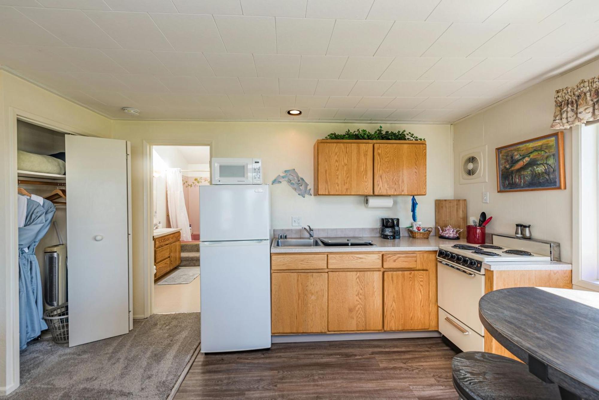 Juan De Fuca Waterfront Hotel & Cottages Sequim Extérieur photo