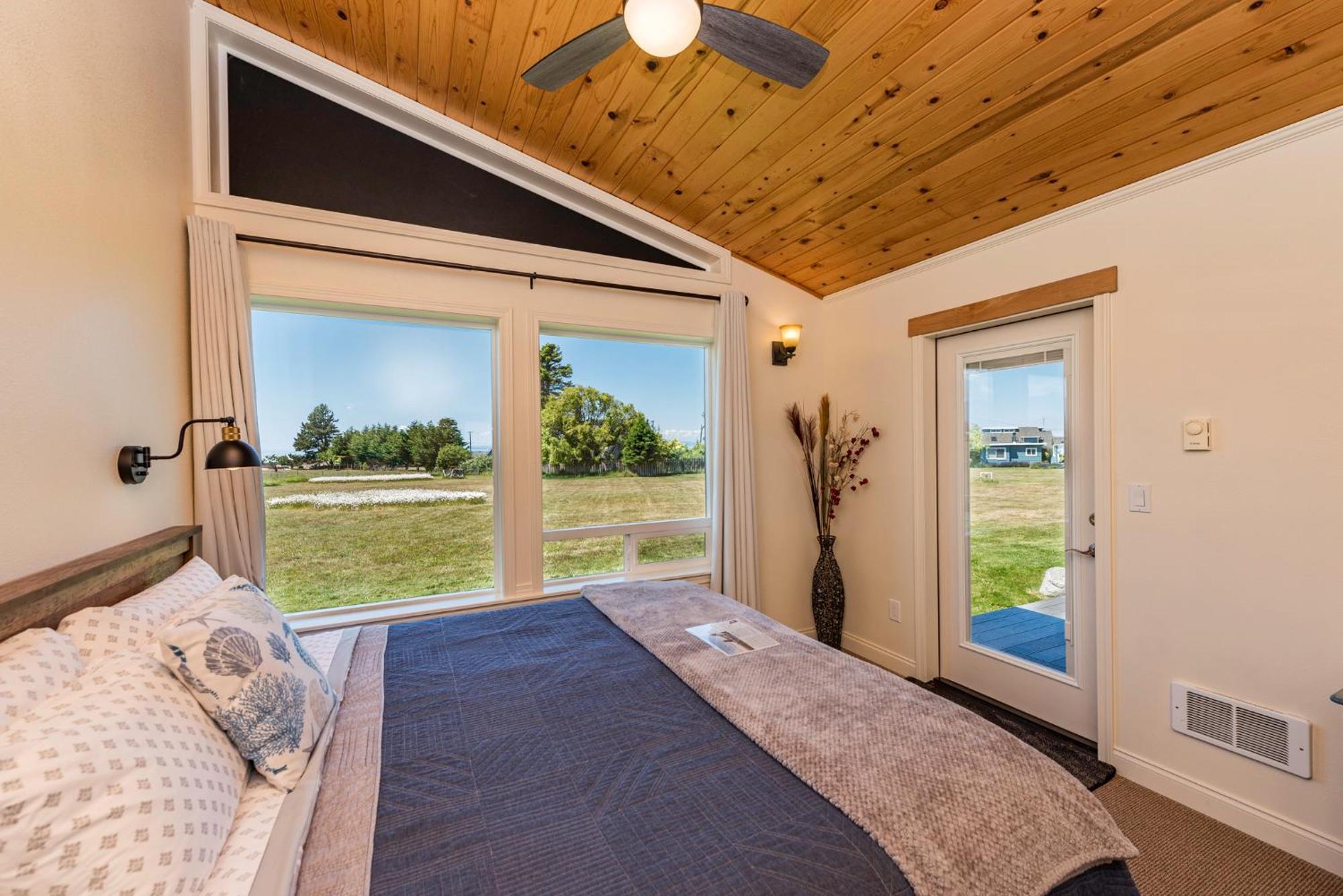 Juan De Fuca Waterfront Hotel & Cottages Sequim Extérieur photo