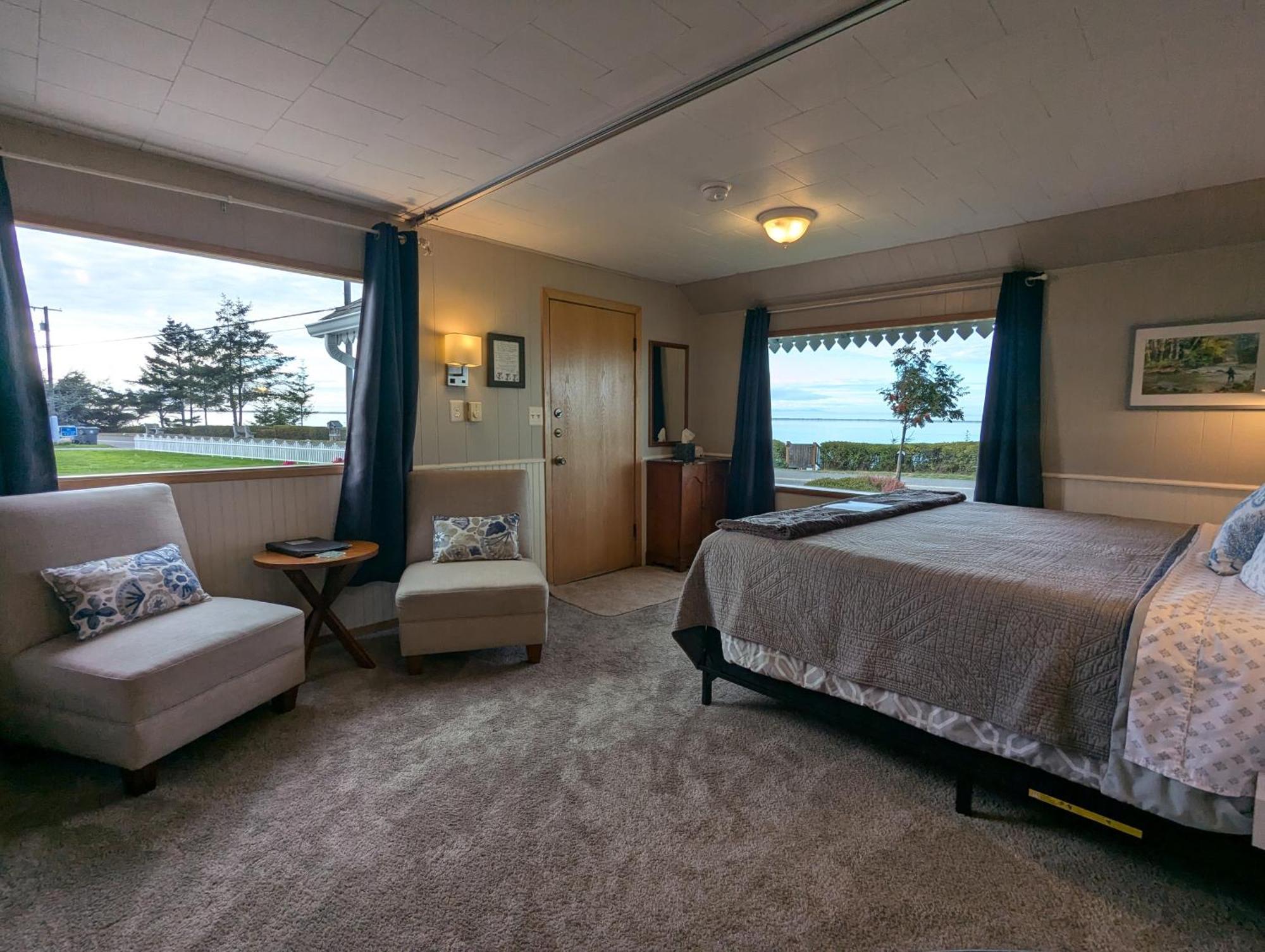 Juan De Fuca Waterfront Hotel & Cottages Sequim Extérieur photo